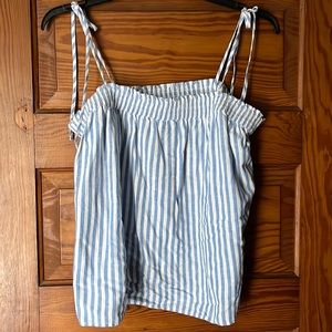 NWT Levi’s top
